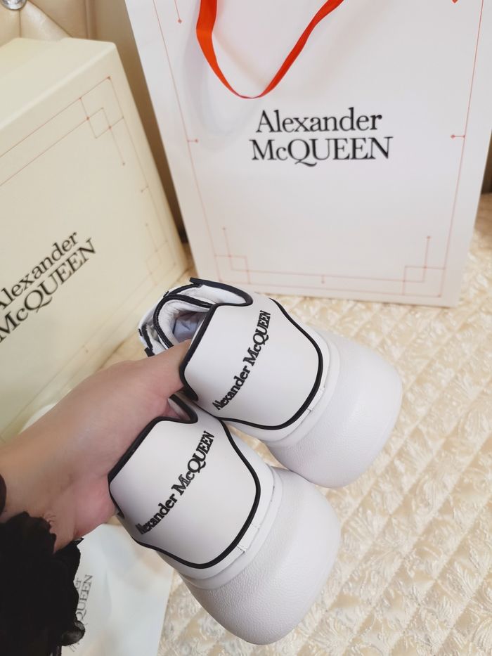 Alexander Mcqueen Couple Shoes AMS00020